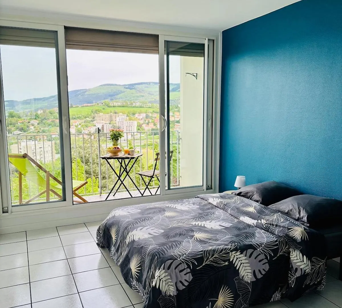 דירות סן-אטיין T3 Lumineux, Parking Prive, Calme, Jolie Vue